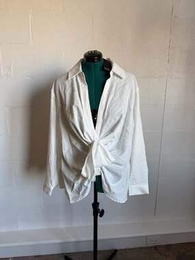 ELOQUII White Tie Front Long Sleeve Button-Up Blouse